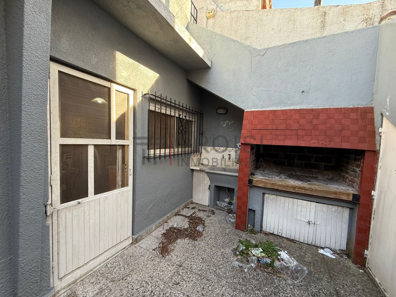 V64 - Depto. 3 ambientes - Calle 33 e/5 y 6