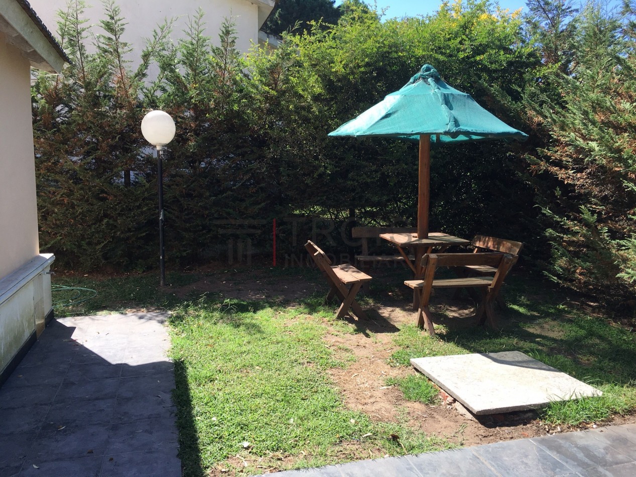 Duplex 4 ambientes - Calle Mendoza, Barrio Parque Golf - Mendoza 