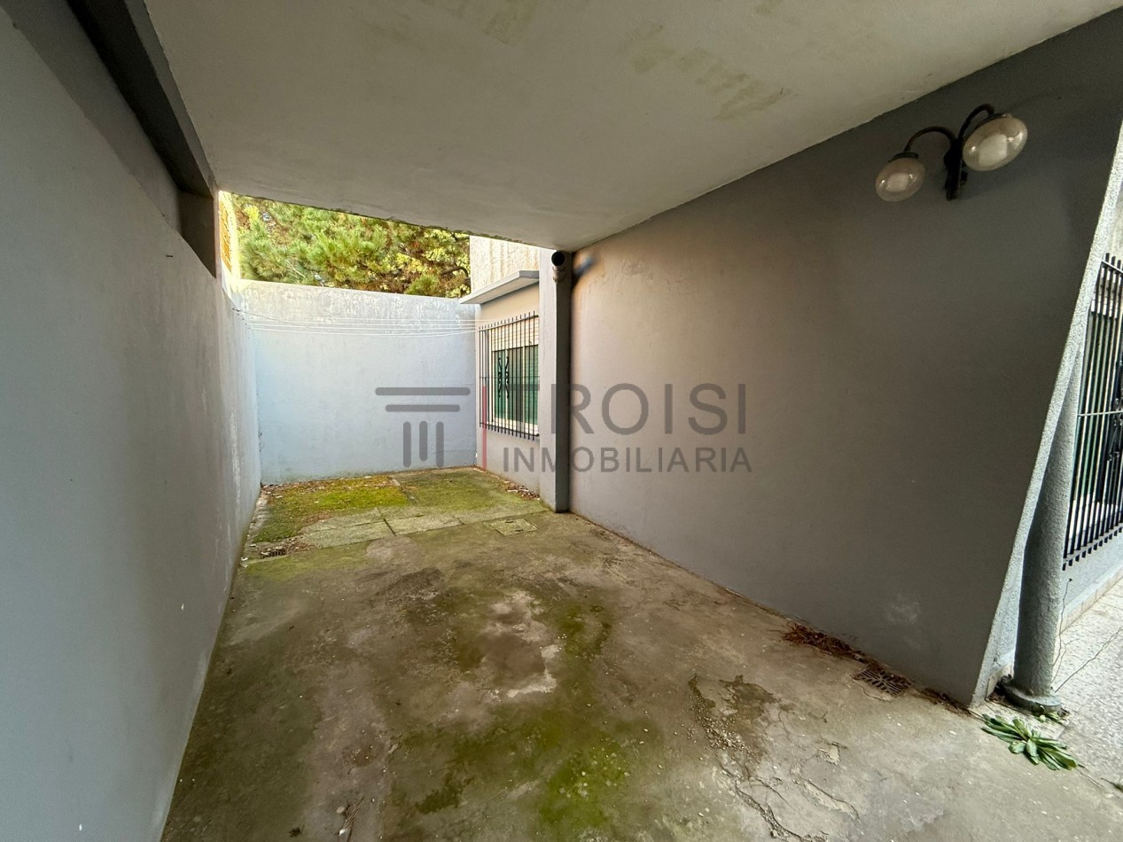 V64 - Depto. 3 ambientes - Calle 33 e/5 y 6
