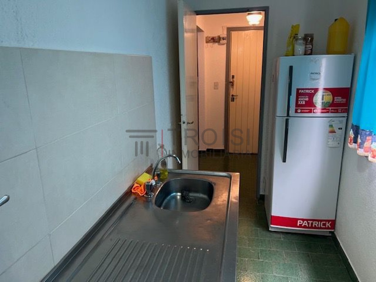 V7 - DEPARTAMENTO 2 AMBIENTES - CALLE 37 E/4 Y 5 