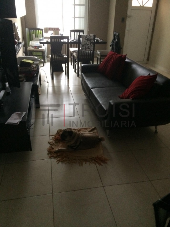 Duplex 4 ambientes - Calle Mendoza 582, Barrio Santa Teresita sobre el Monte - Mendoza 