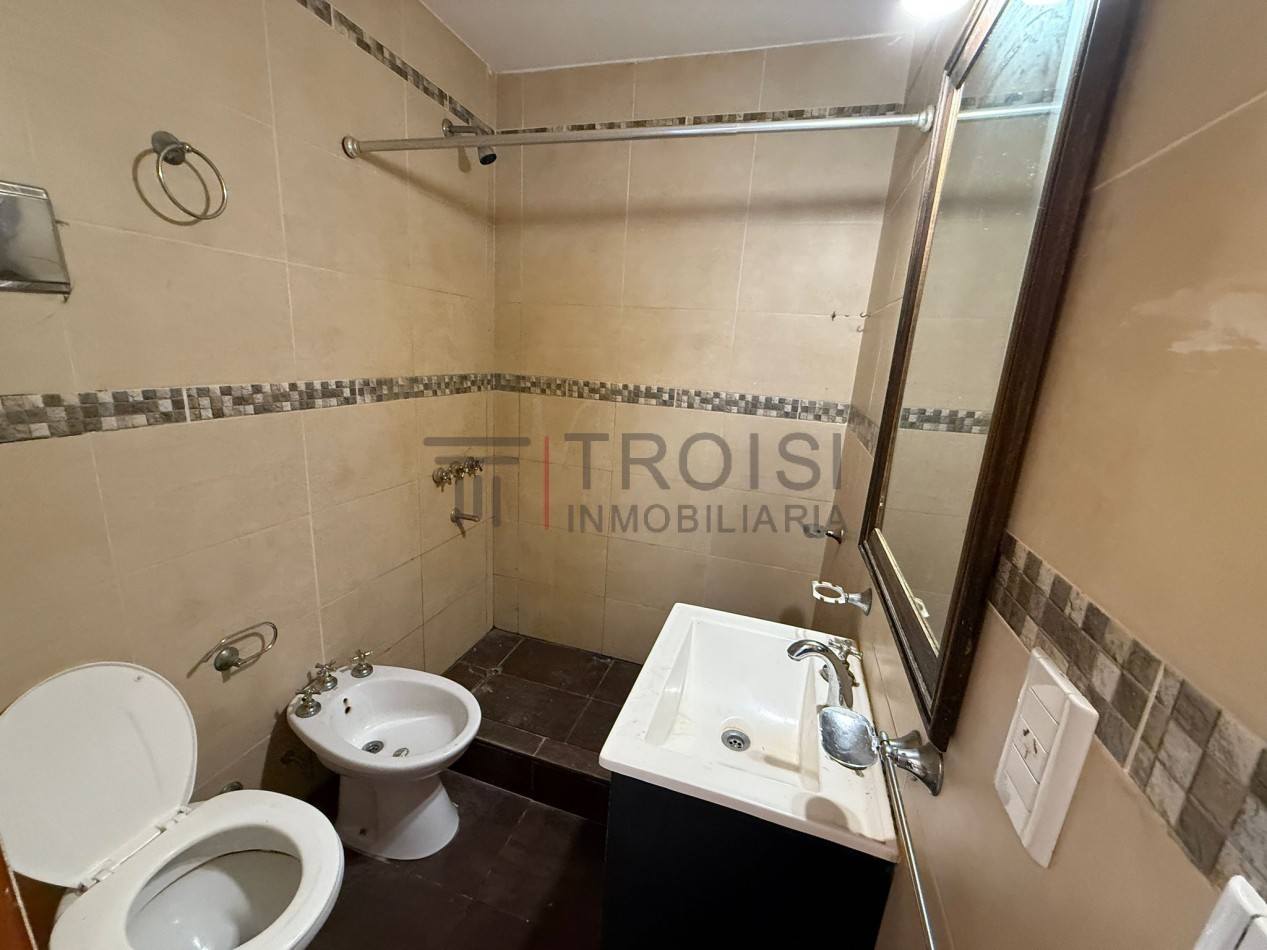 292 - Chalet de 3 ambientes - Calle 29 e/ 6 y 7