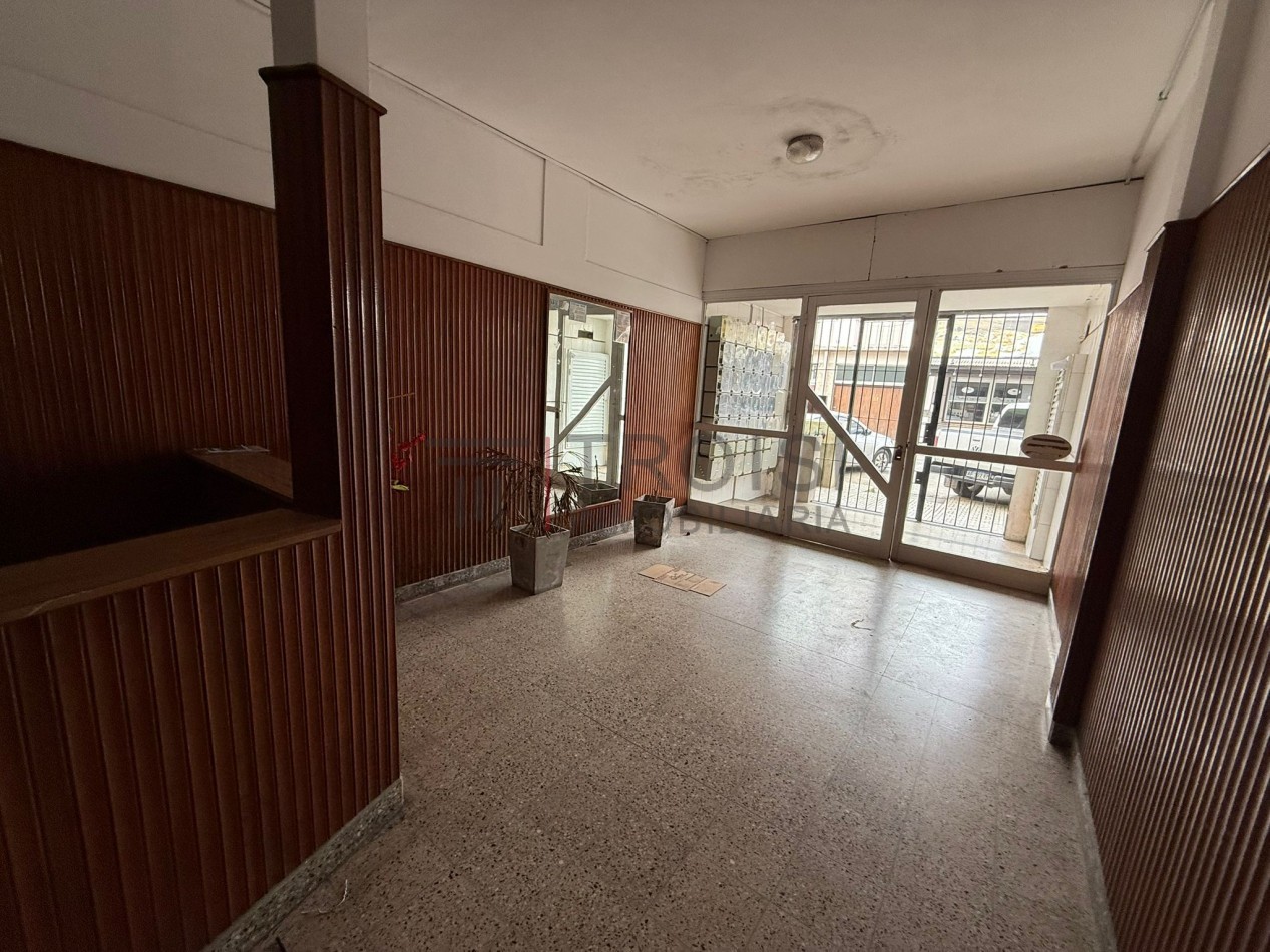 V71 - Depto. 2 ambientes - Calle 33 e/ 2 y 3