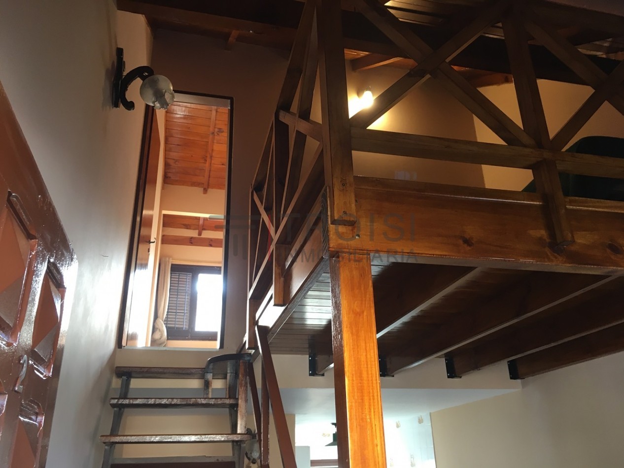 V29 - Duplex 3 ambientes - Calle 33 e/6 y 7