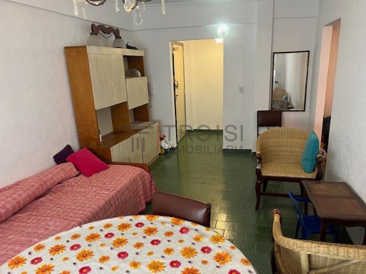 V7 - DEPARTAMENTO 2 AMBIENTES - CALLE 37 E/4 Y 5 