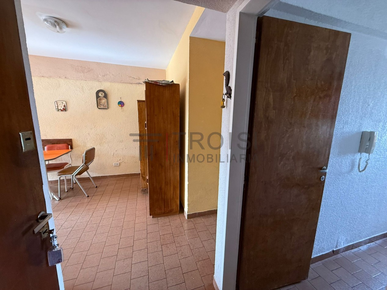 V15 - Depto. 2 ambientes - Calle 43 e/ 2 y 3