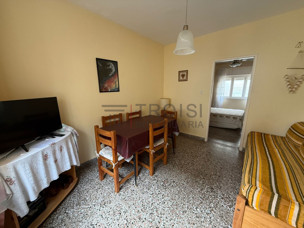 V71 - Depto. 2 ambientes - Calle 33 e/ 2 y 3