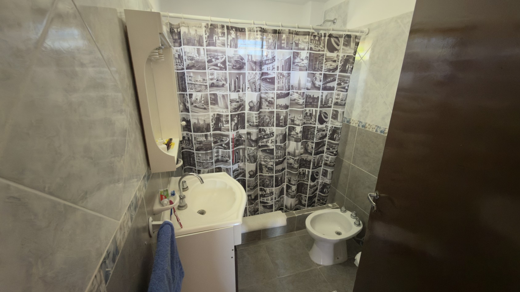 V17 - Duplex - Calle 49 N°562 e/ 5 y 6