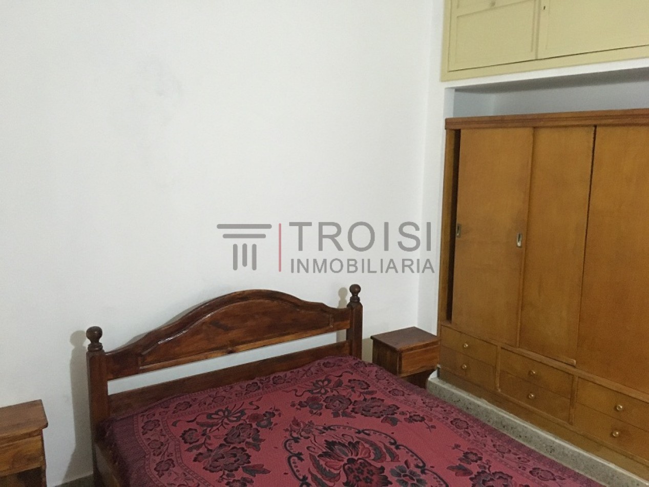 Monoambiente + Chalet 3 ambientes - Calle 30 e/ 5 y 6 - V37