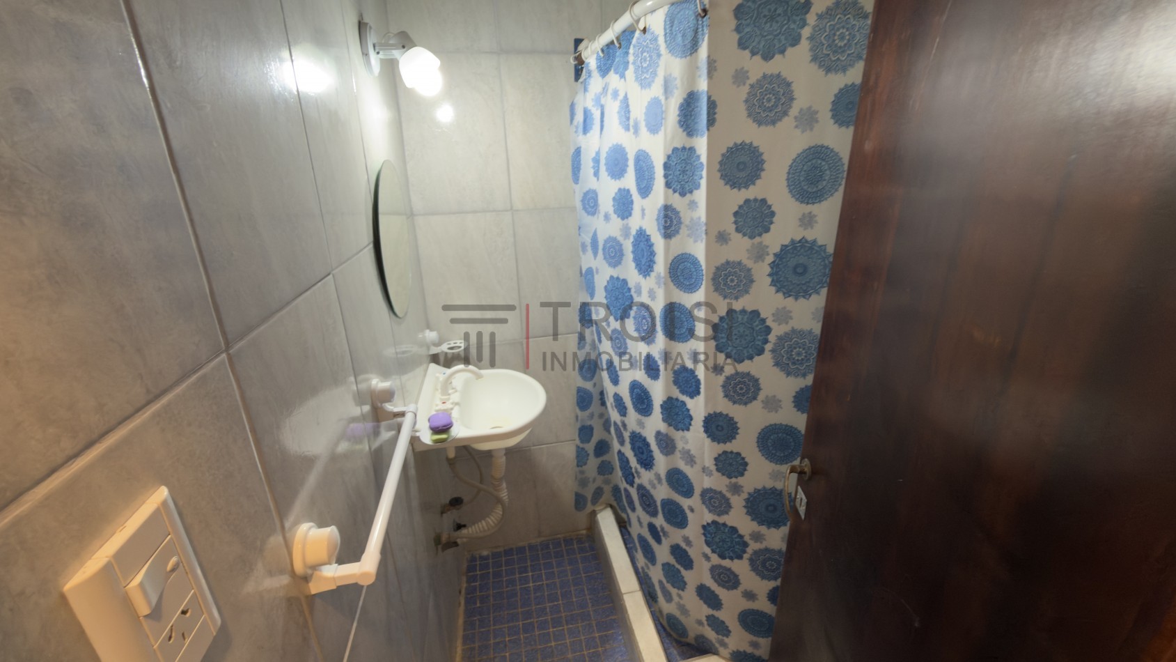 V23 - Depto. 2 ambientes con vista lateral al mar - Calle 33 esq. 2