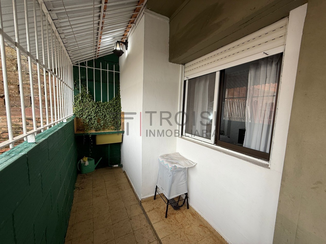 V39 - Depto. 2 ambientes - Calle 5 e/35 y 36