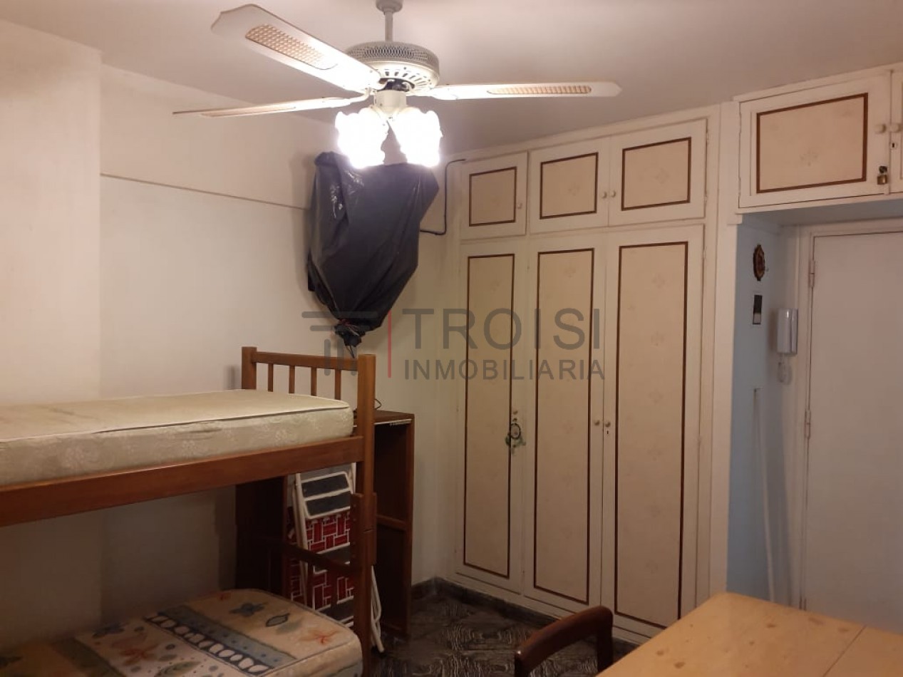 V74 - MONOAMBIENTE - CALLE 2 ESQ. 32