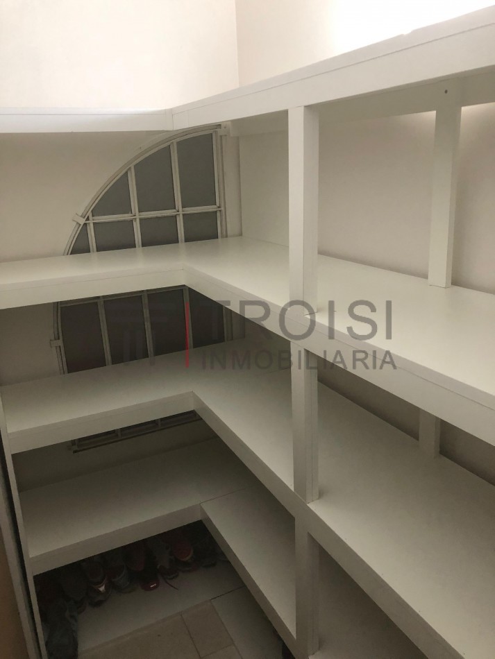 Duplex 4 ambientes - Calle Mendoza 582, Barrio Santa Teresita sobre el Monte - Mendoza 