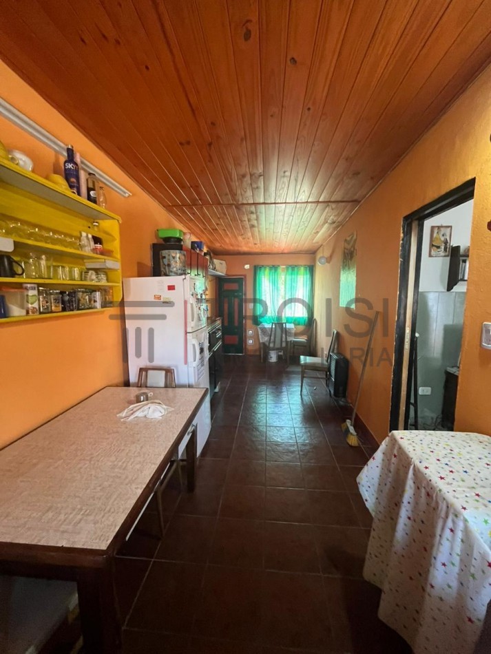Chalet 4 ambientes - Calle 6 e/29 y 30 - V24