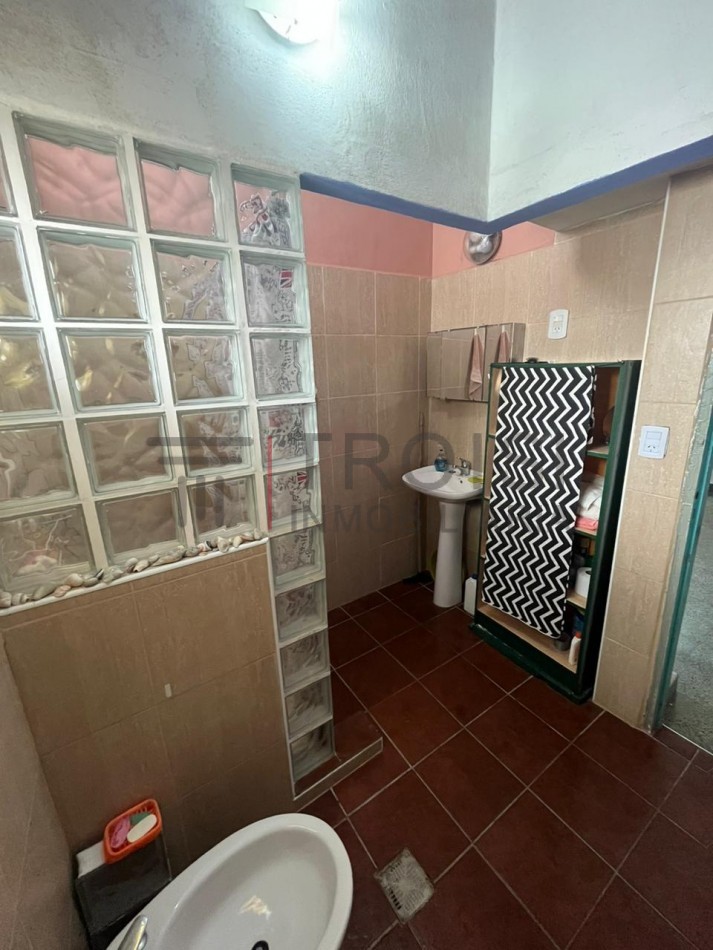 Chalet 4 ambientes - Calle 6 e/29 y 30 - V24