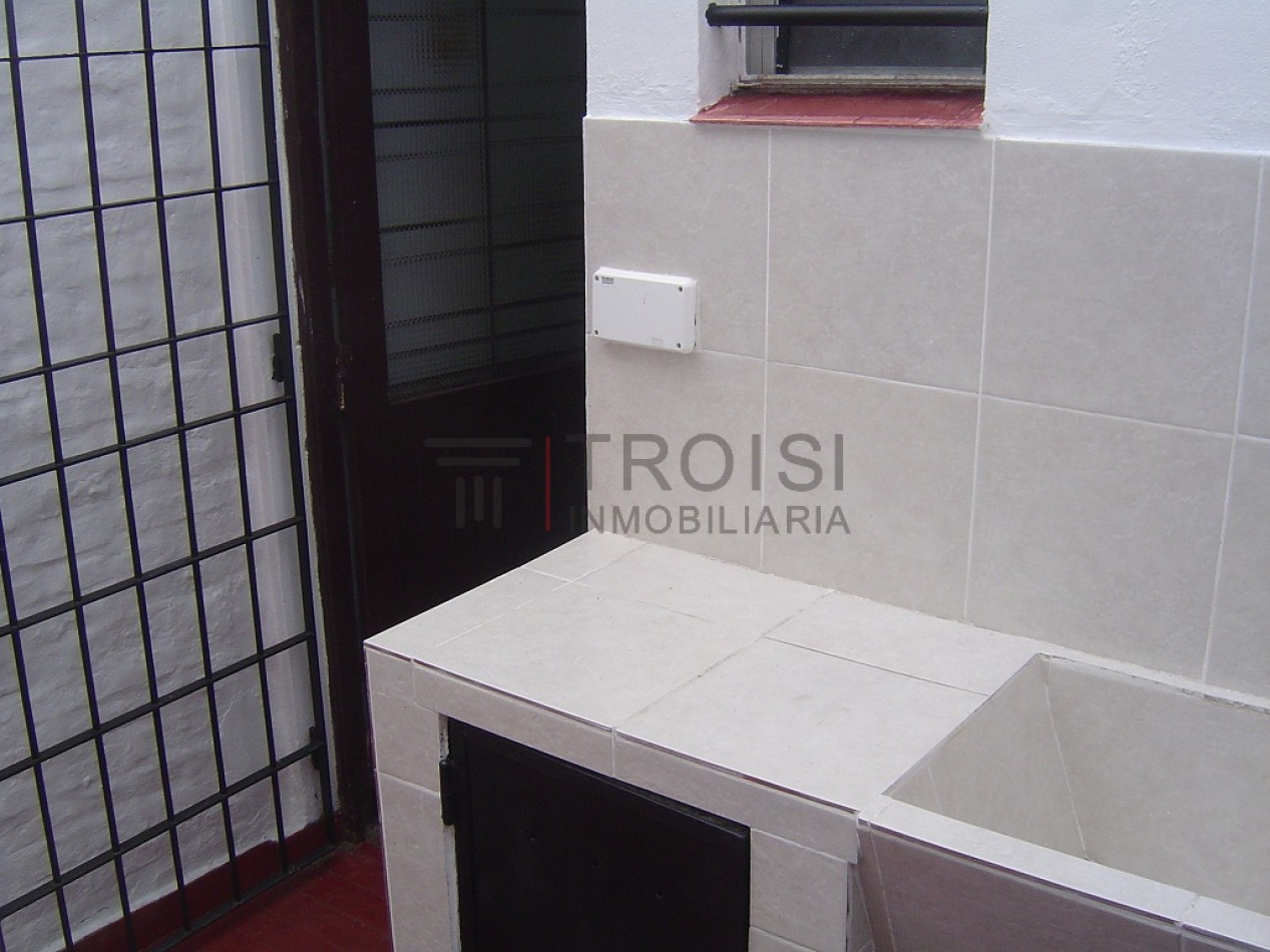 V29 - Duplex 3 ambientes - Calle 33 e/6 y 7