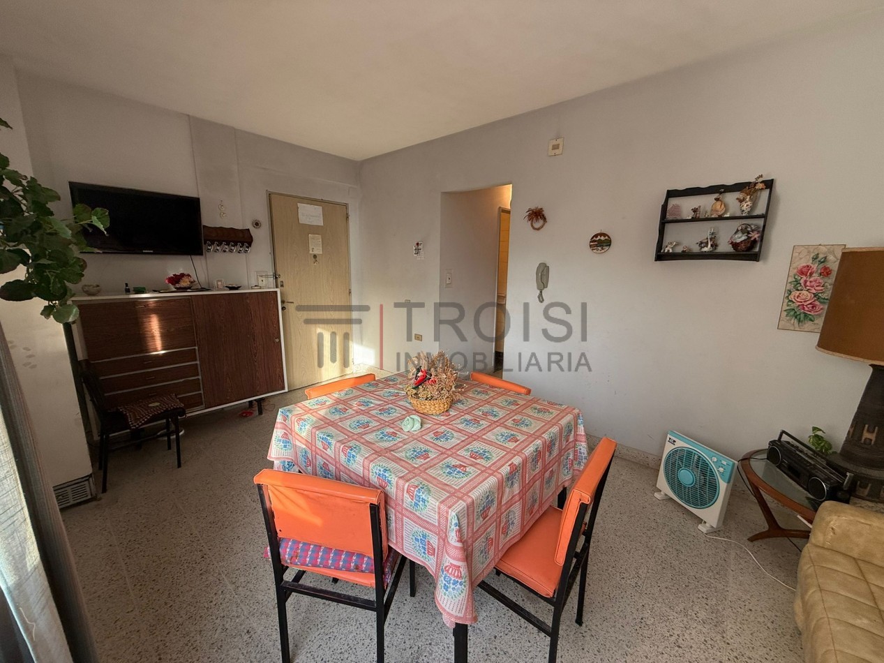 V50 - Depto. 3 ambientes c/ cochera- Calle 35 e/ 2 y 3