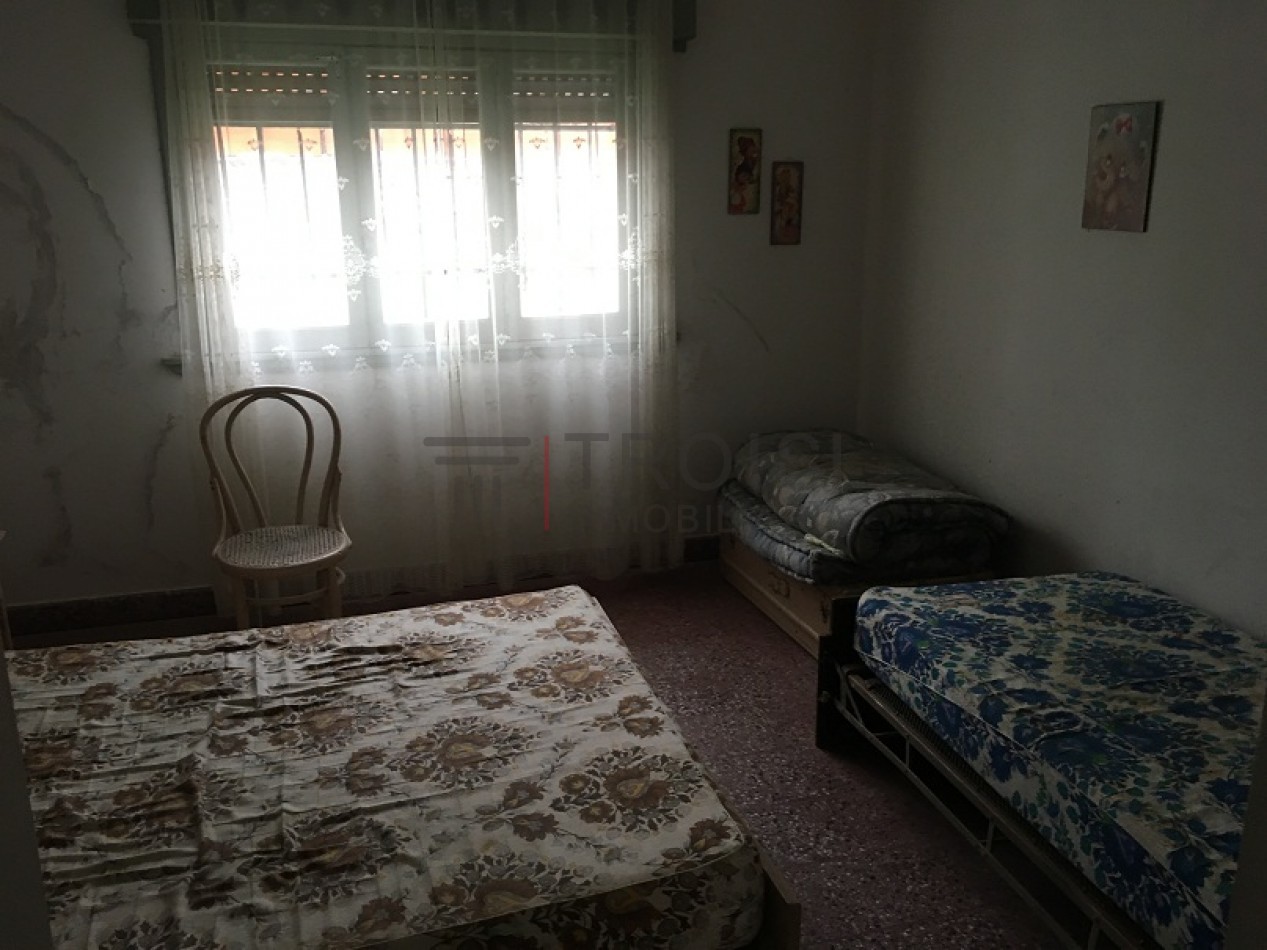 2 Chalets de 2 ambientes - Calle 28 e/5 y 6 - V44