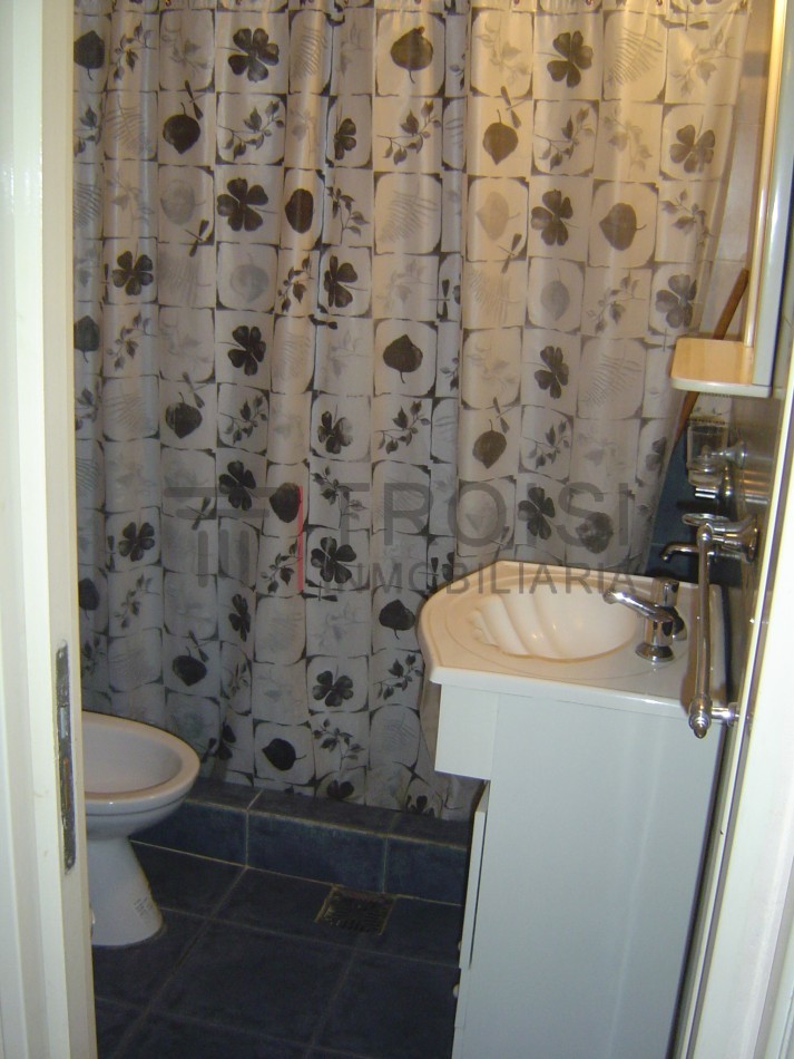 V1 - Chalet 3 ambientes + Depto 2 ambientes - Calle 2 e/ 45 y 46