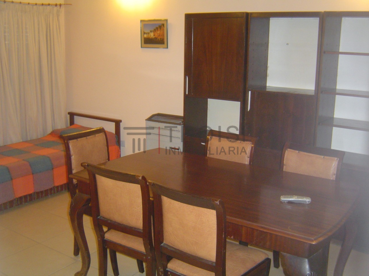 V1 - Chalet 3 ambientes + Depto 2 ambientes - Calle 2 e/ 45 y 46