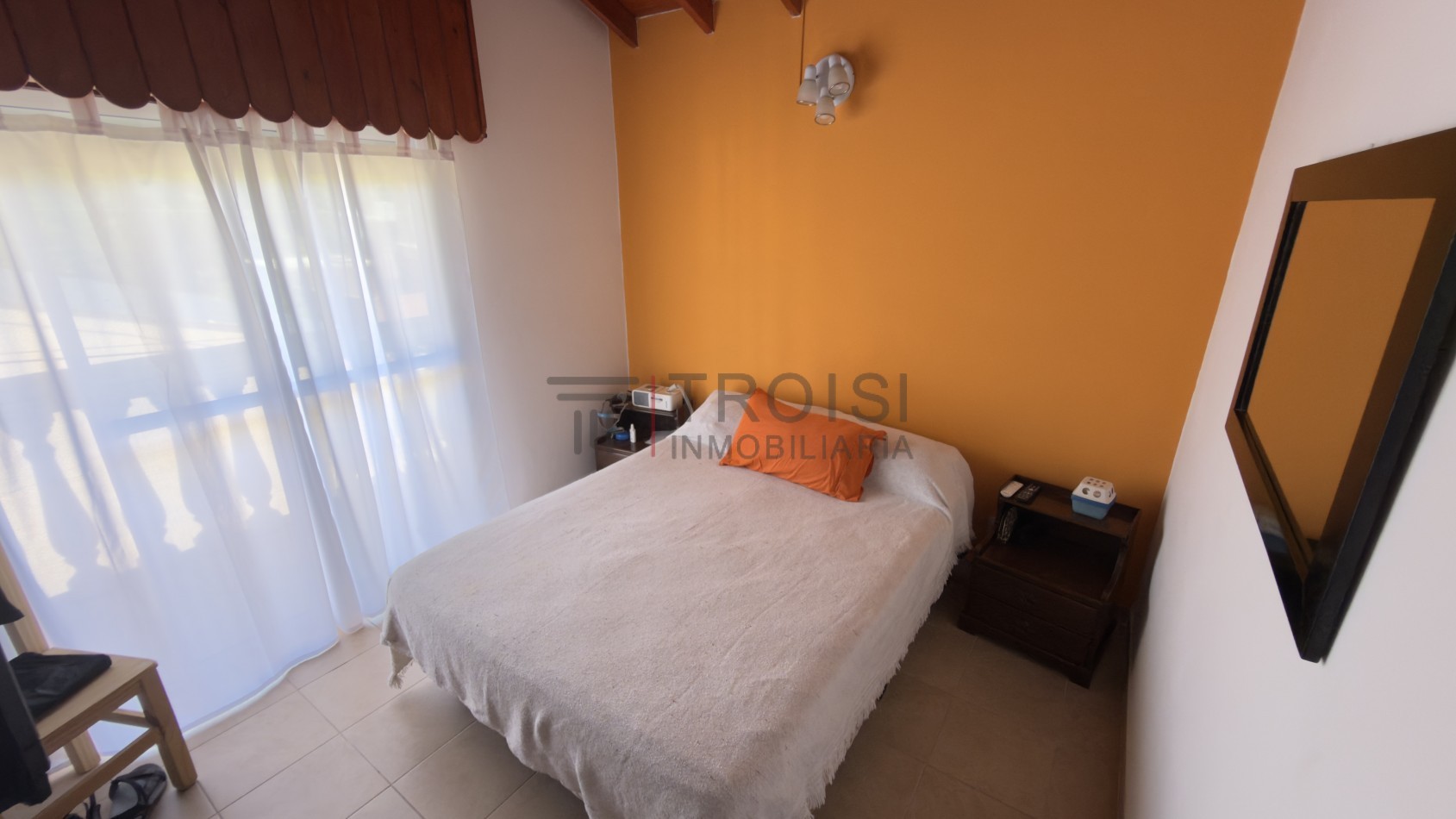 V17 - Duplex - Calle 49 N°562 e/ 5 y 6