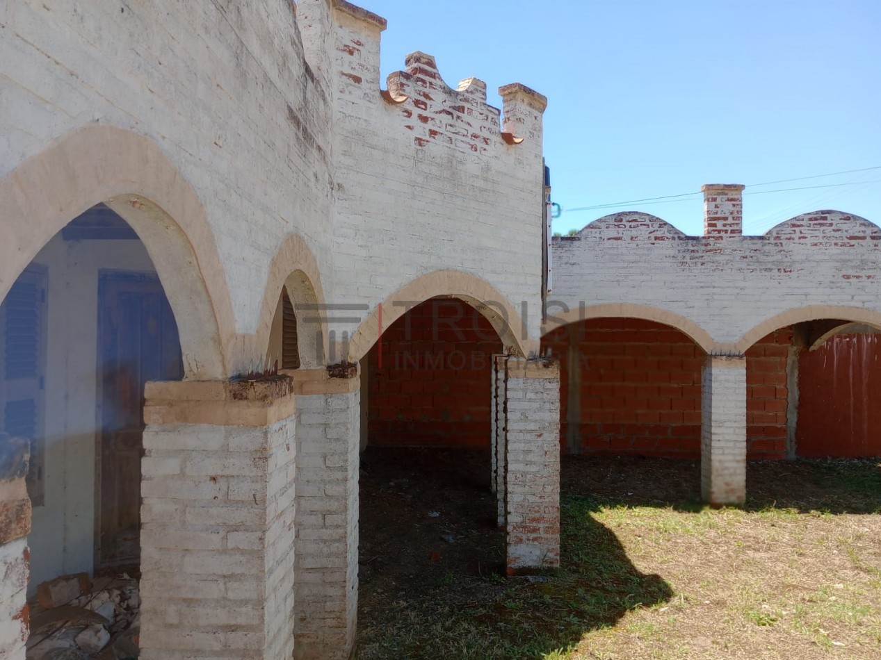 V45 - 2 chalets (uno construido y otro a construir)