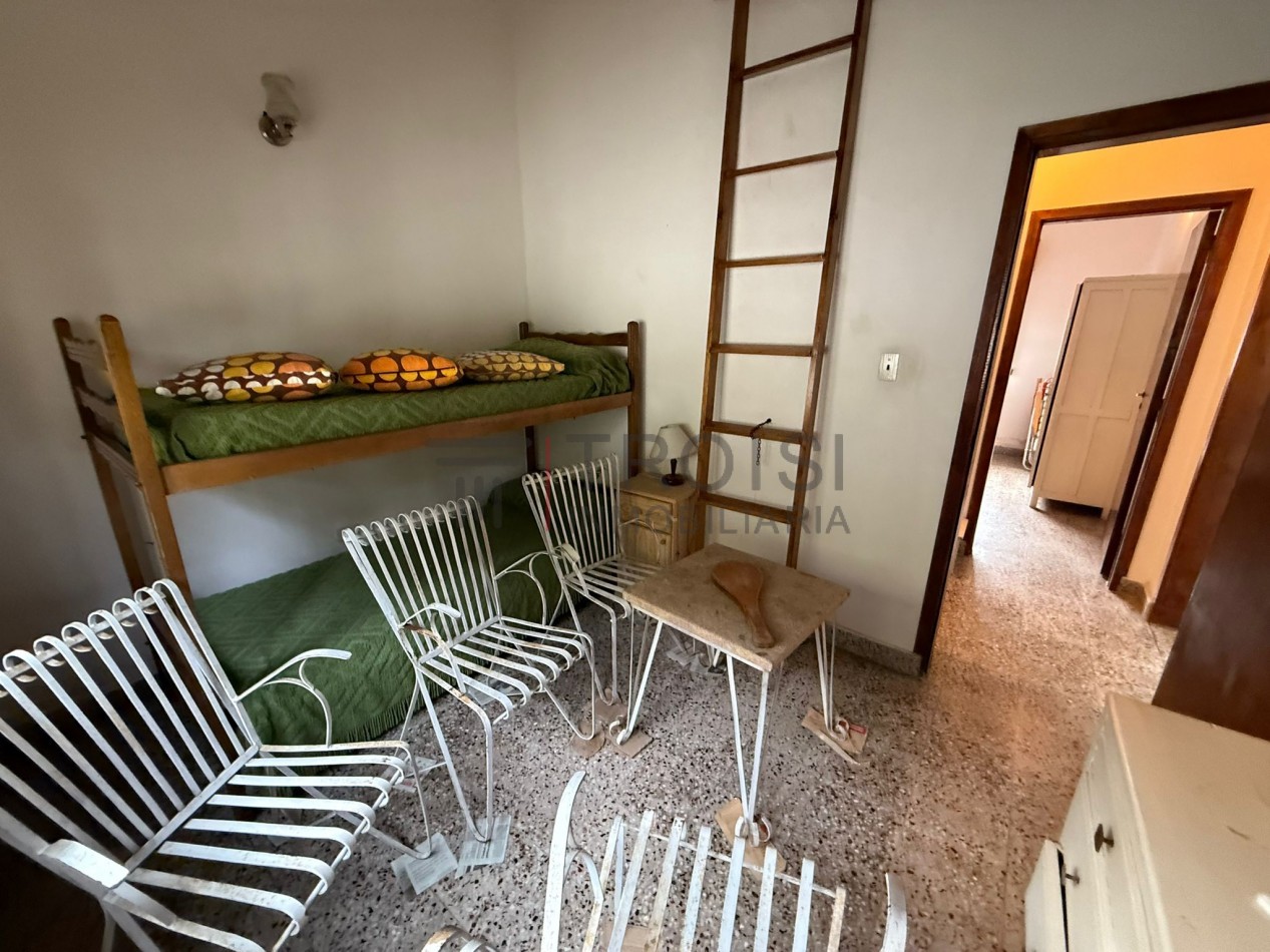 V19 - Chalet 3 ambientes - Calle 28 e/9 y 10