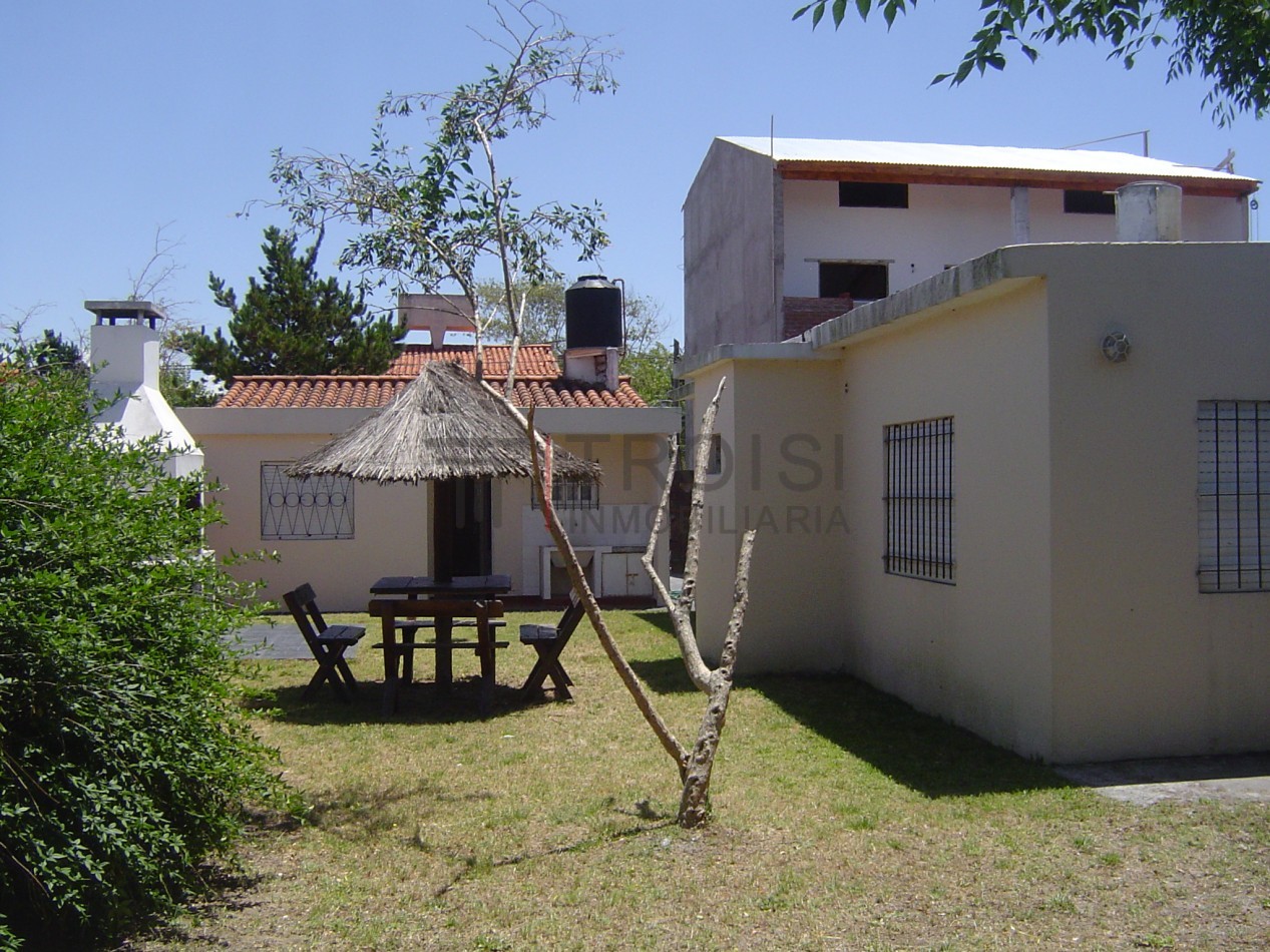 V1 - Chalet 3 ambientes + Depto 2 ambientes - Calle 2 e/ 45 y 46