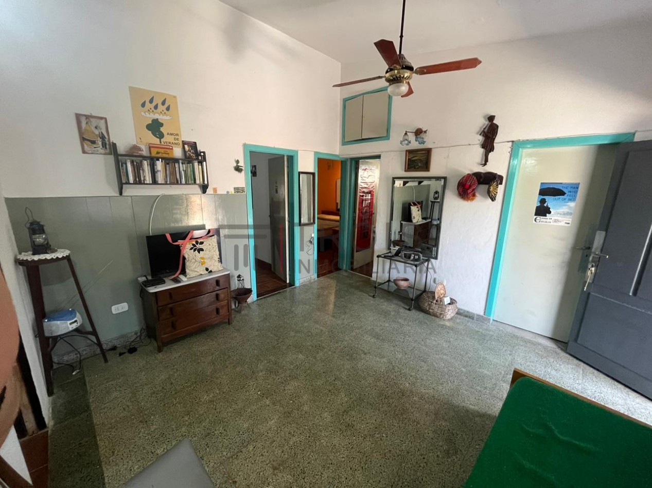 Chalet 4 ambientes - Calle 6 e/29 y 30 - V24