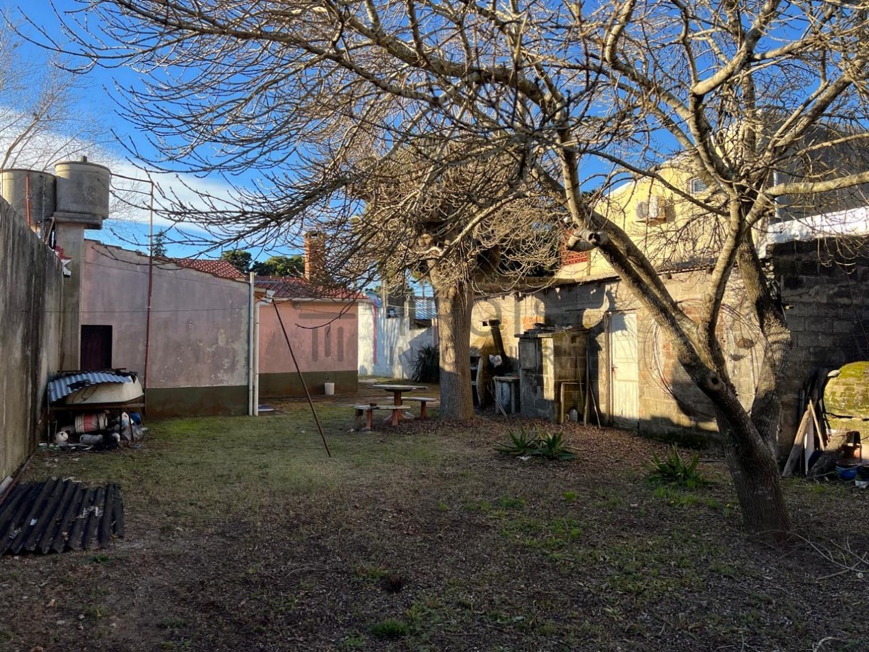 V24 - Chalet 3 dormitorios con Garage - Calle 34 e/ 4 y 5