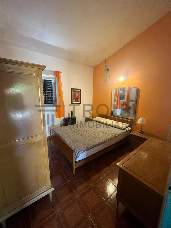 Chalet 4 ambientes - Calle 6 e/29 y 30 - V24