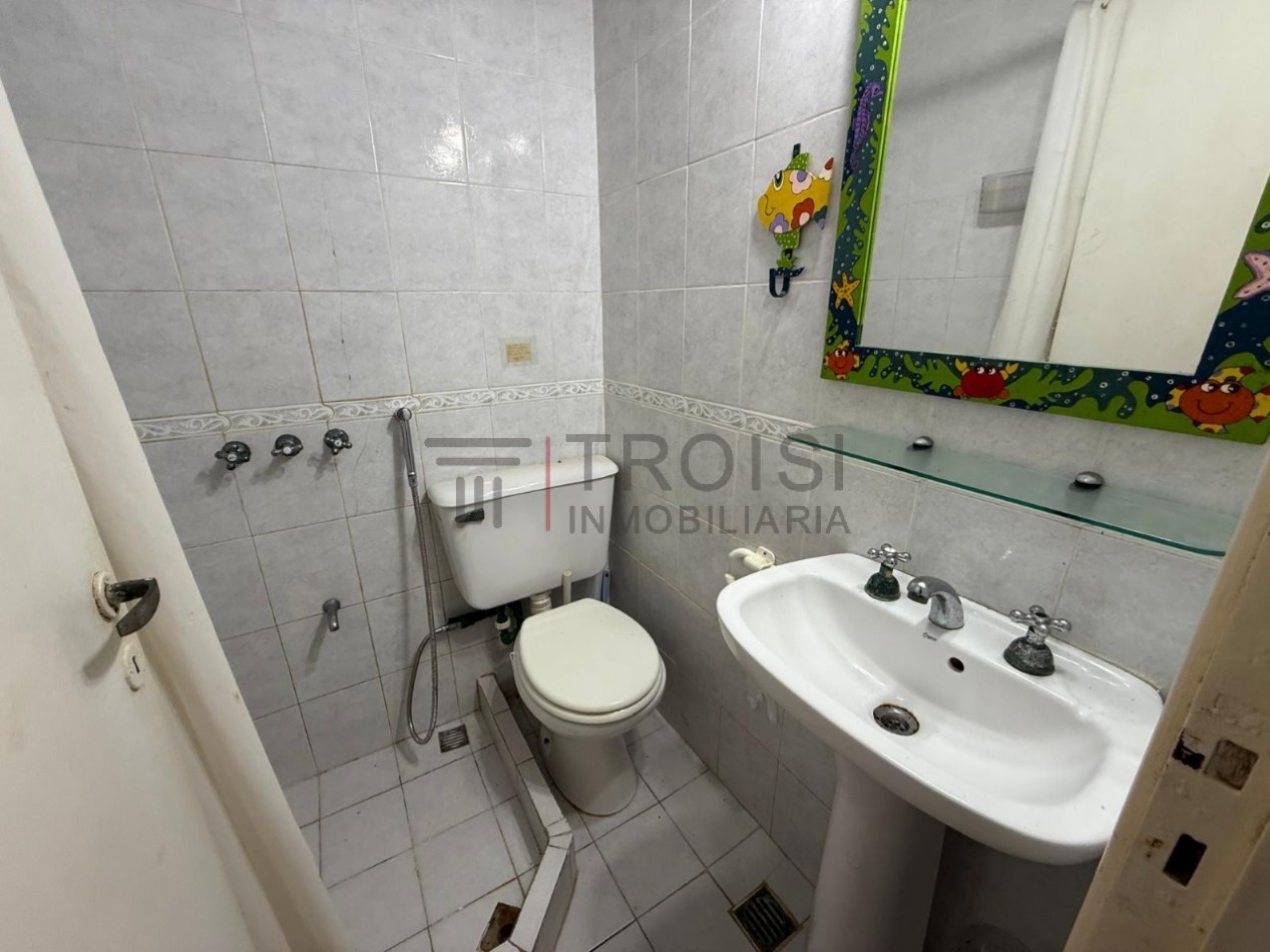 V74 - MONOAMBIENTE - CALLE 2 ESQ. 32