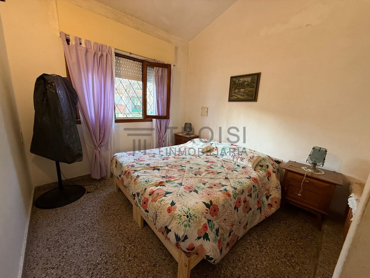 V42 - Chalet 3 ambientes - Calle 35 e/ 7 y 8