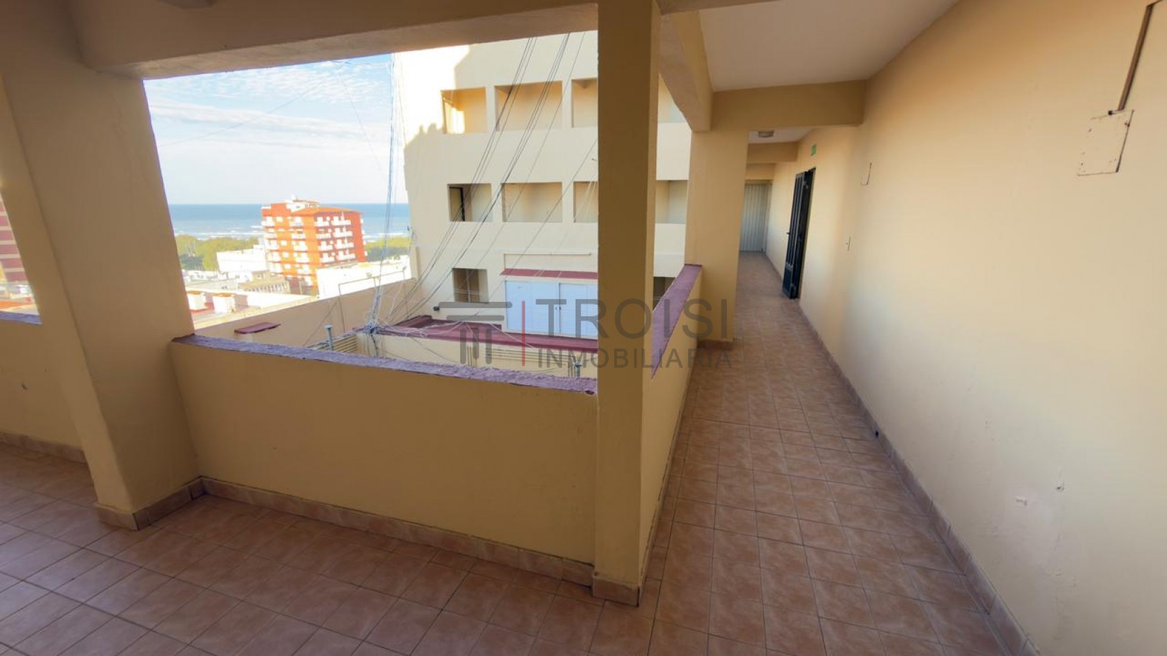 V22 - Departamento 2 ambientes - Calle 2 esq. 38