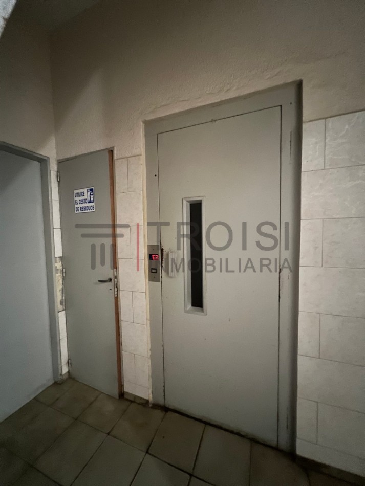 V17 - DEPARTAMENTO - 2 AMBIENTES - Calle 34 N°202 Esq. 2 - 2° piso