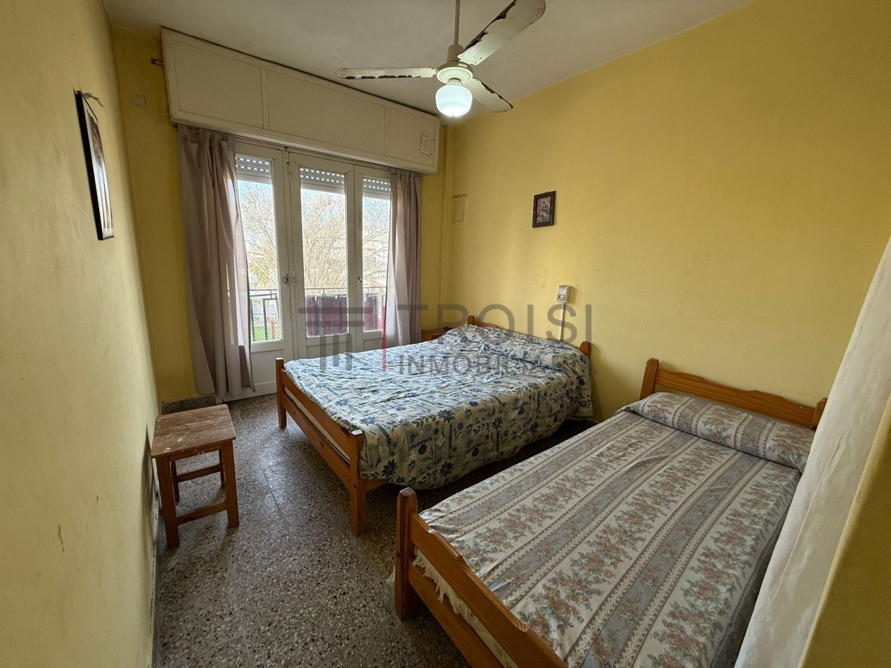 V8 - Depto. 2 ambientes - Calle 4 e/ 34 y 35