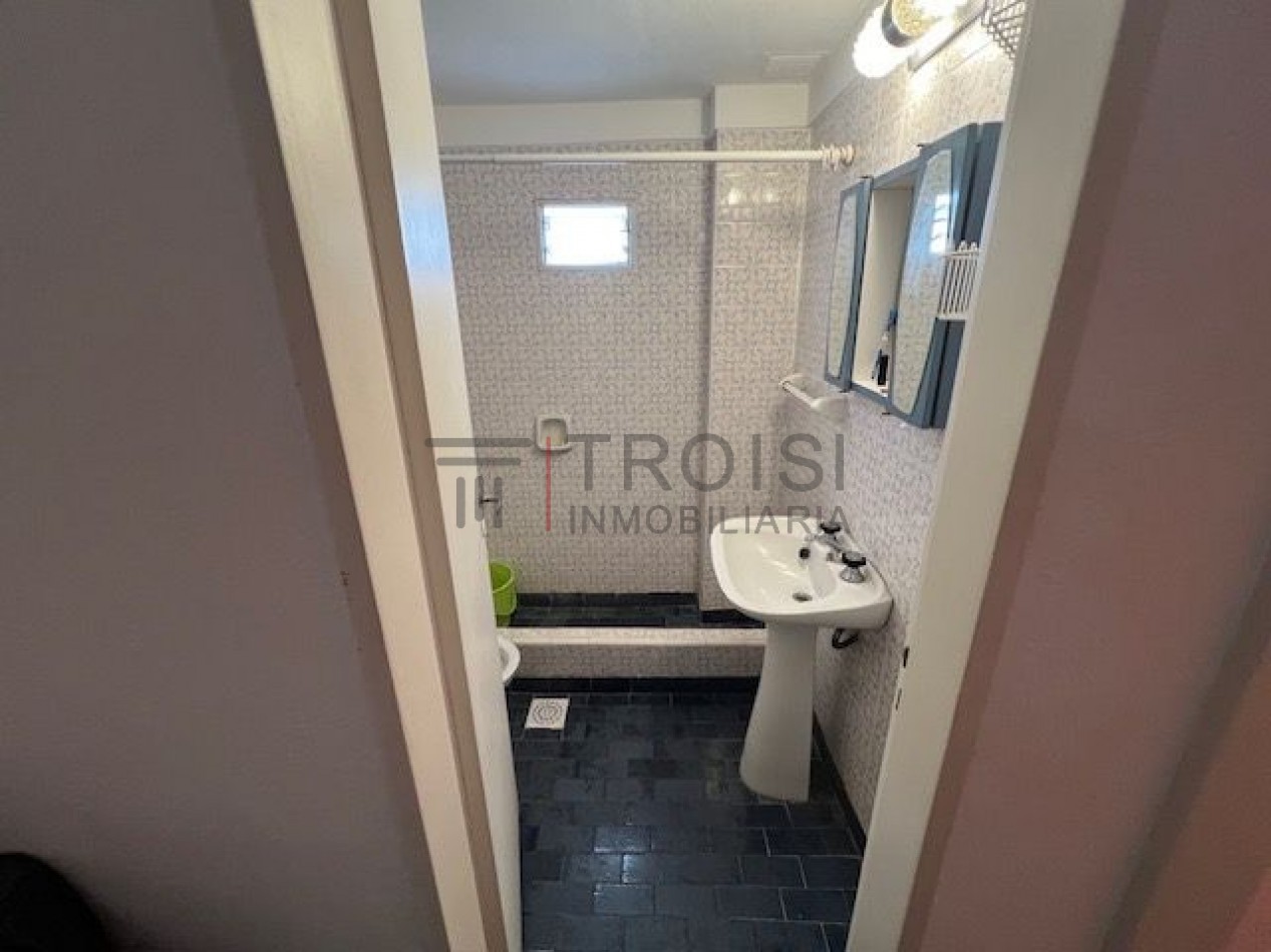 V7 - DEPARTAMENTO 2 AMBIENTES - CALLE 37 E/4 Y 5 