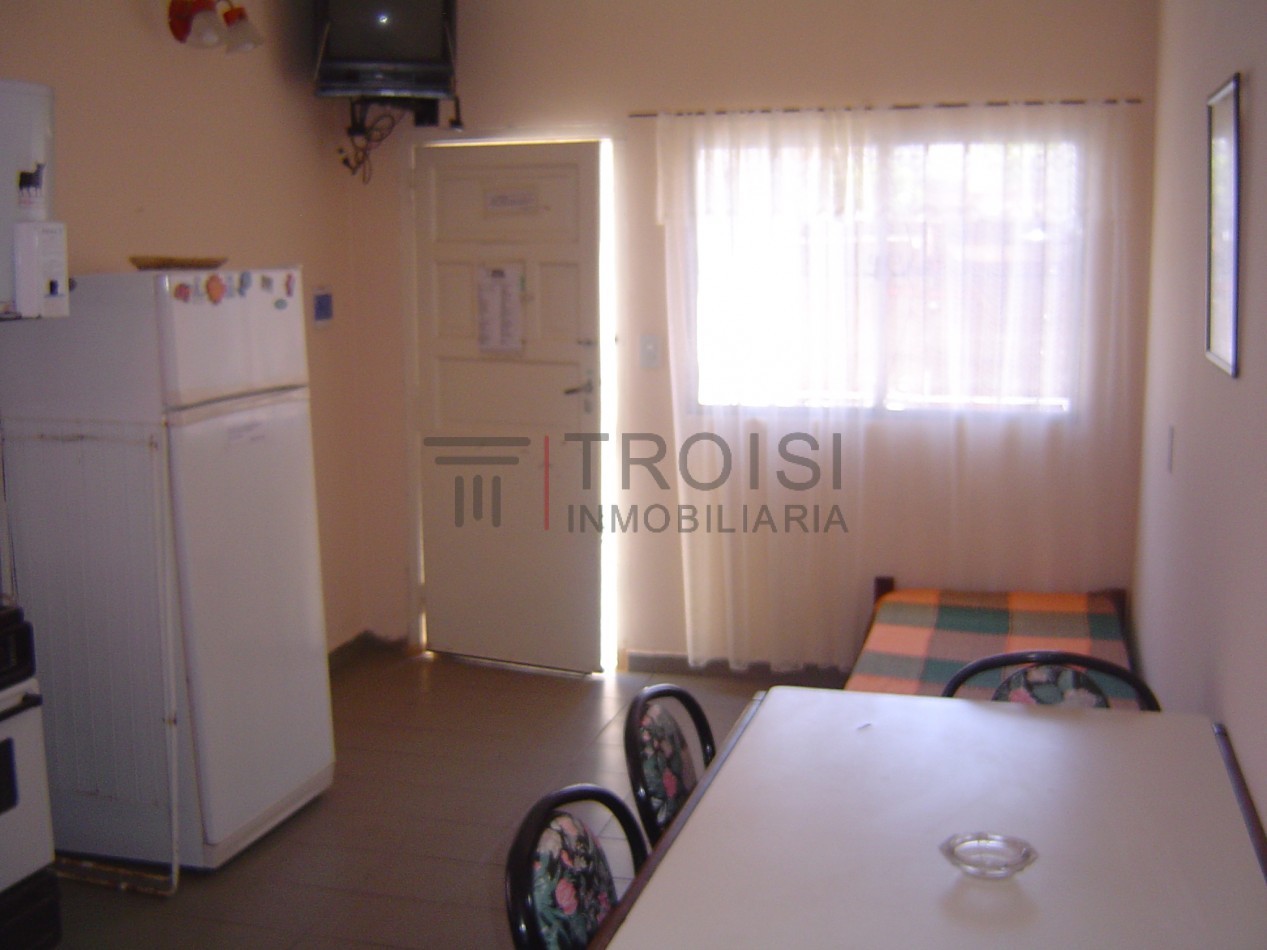 V1 - Chalet 3 ambientes + Depto 2 ambientes - Calle 2 e/ 45 y 46