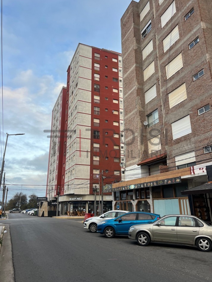 V17 - DEPARTAMENTO - 2 AMBIENTES - Calle 34 N°202 Esq. 2 - 2° piso