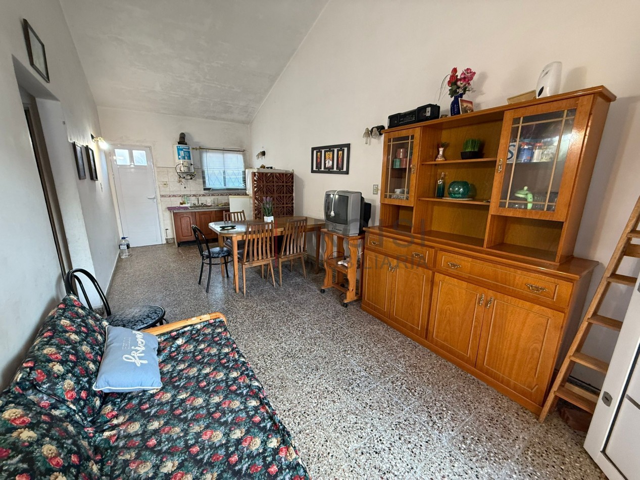 V42 - Chalet 3 ambientes - Calle 35 e/ 7 y 8