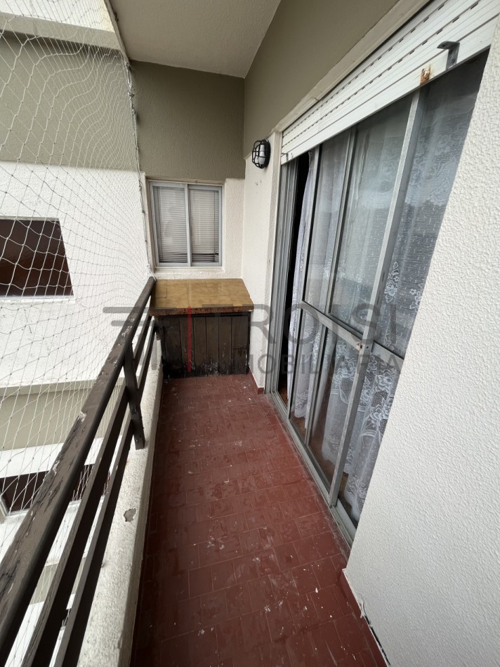 Depto. 3 ambientes - Calle 2 e/35 y 36 - V67