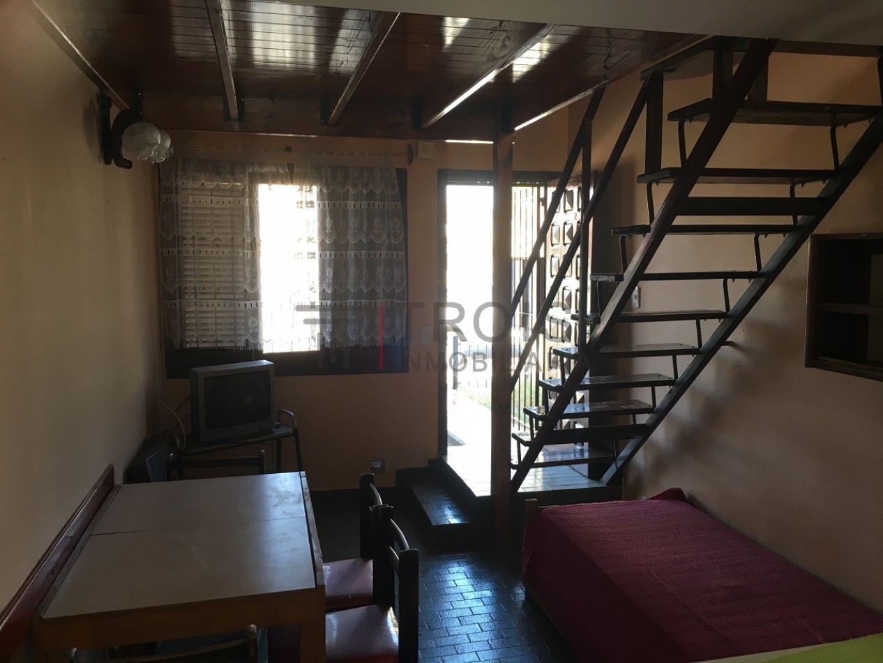 V29 - Duplex 3 ambientes - Calle 33 e/6 y 7