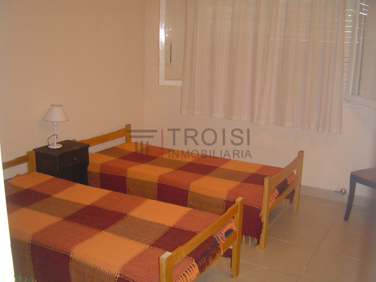 V1 - Chalet 3 ambientes + Depto 2 ambientes - Calle 2 e/ 45 y 46