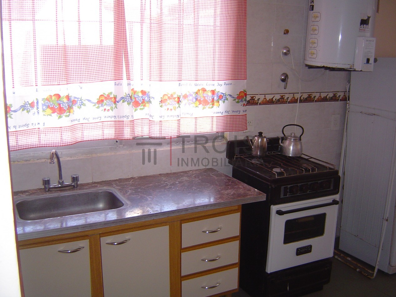 V1 - Chalet 3 ambientes + Depto 2 ambientes - Calle 2 e/ 45 y 46