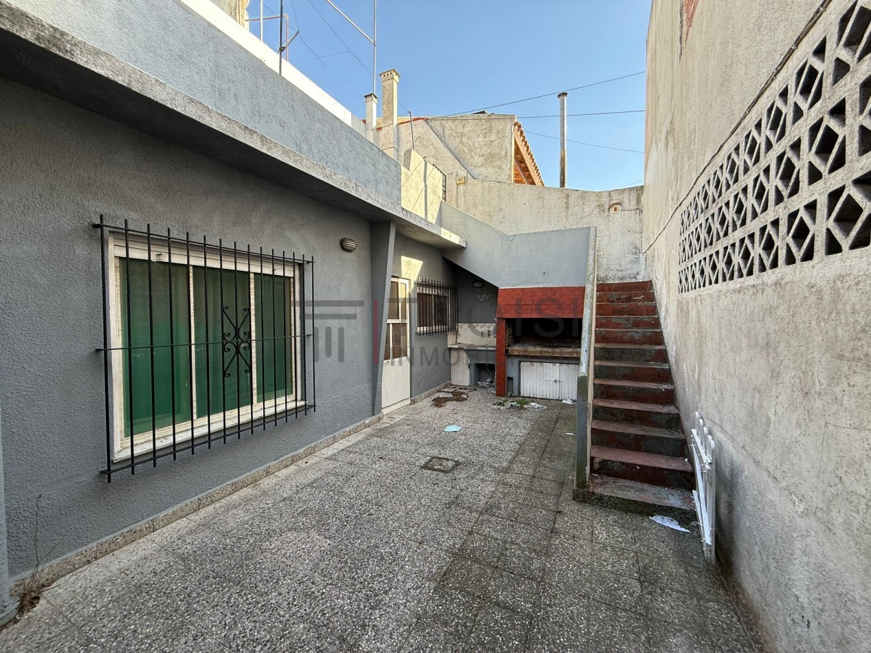V64 - Depto. 3 ambientes - Calle 33 e/5 y 6