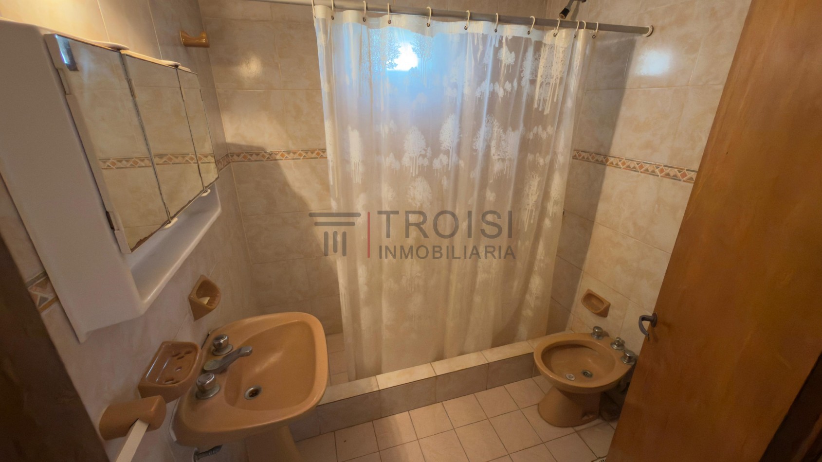 V2 - Chalet 3 ambientes - Calle 45 e/8 y 9 