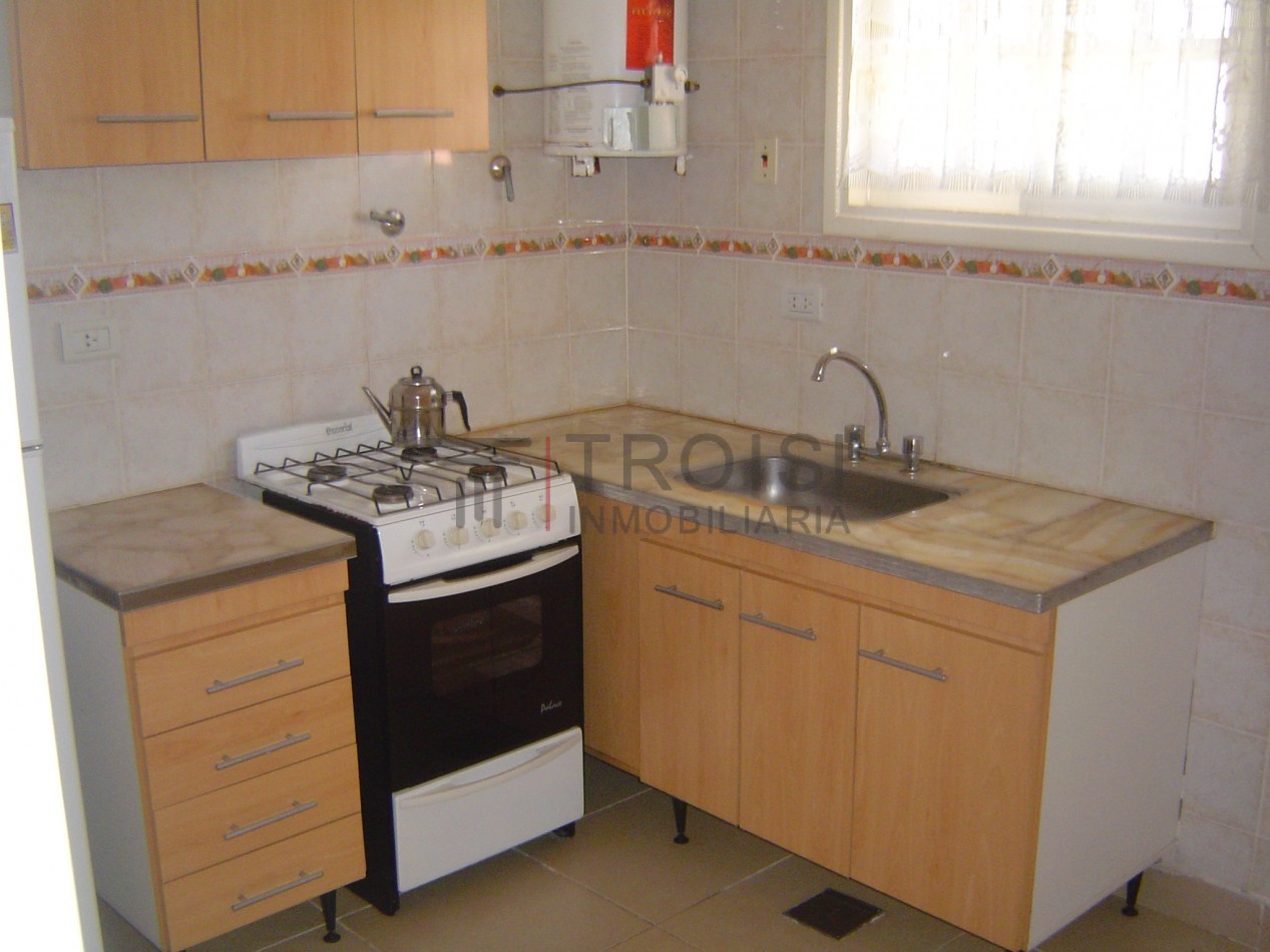 V1 - Chalet 3 ambientes + Depto 2 ambientes - Calle 2 e/ 45 y 46