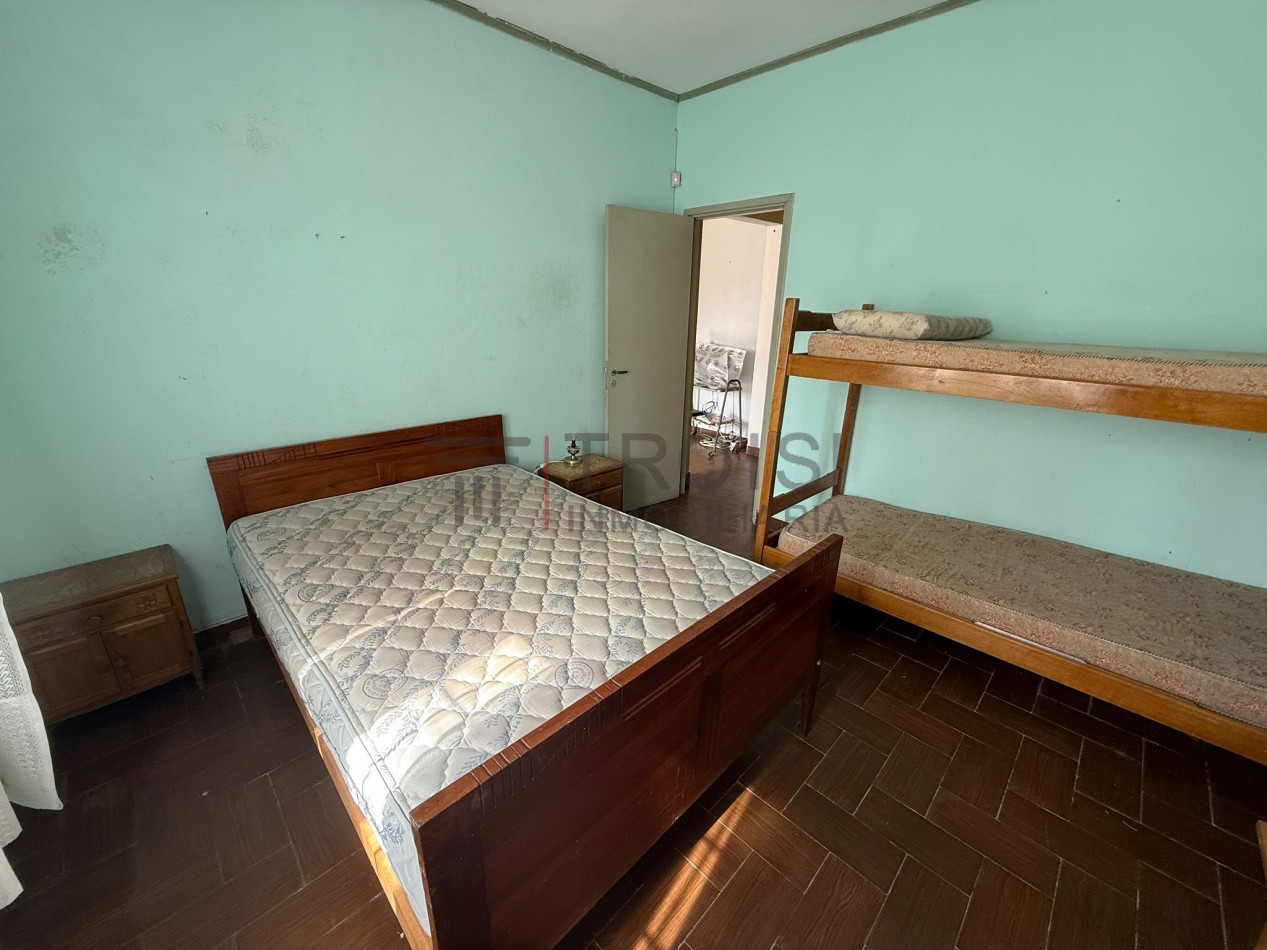 V24 - Chalet 3 dormitorios con Garage - Calle 34 e/ 4 y 5