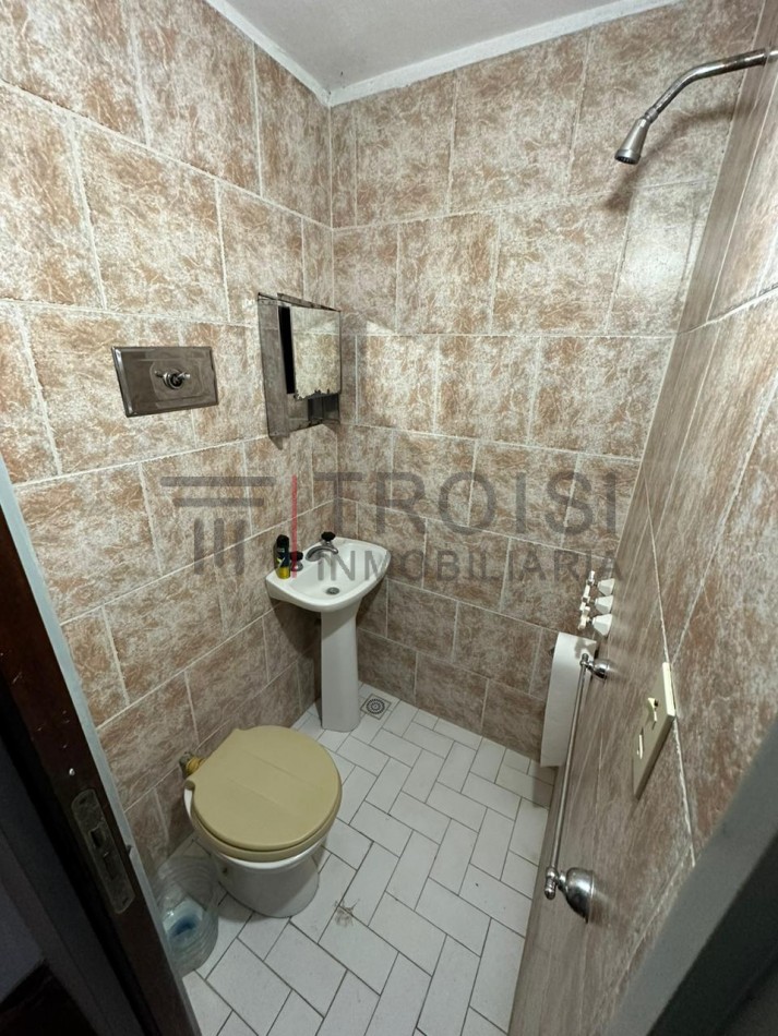 V36 - Chalet 4 ambientes - Calle 5 e/ 47 y 48