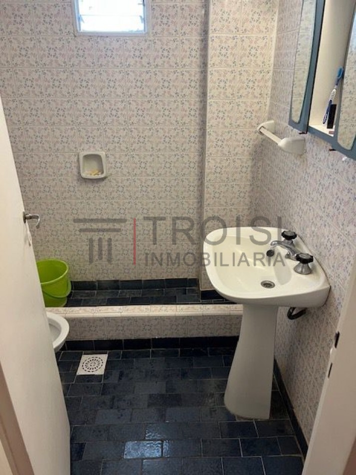 V7 - DEPARTAMENTO 2 AMBIENTES - CALLE 37 E/4 Y 5 